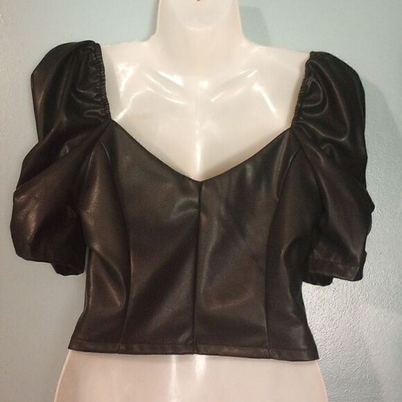 Haute Monde faux leather off shoulder cropped top - Picture 7 of 10